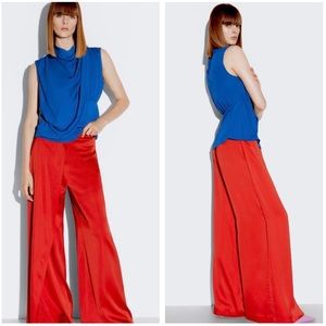 Zara Sleeveless Flowy Top!